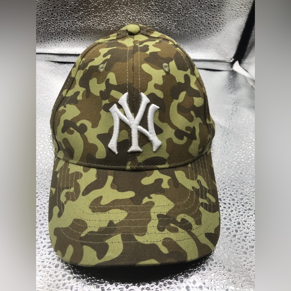 New York Yankees Camo Baseball Hat Limited Edition Stadium Giveaway